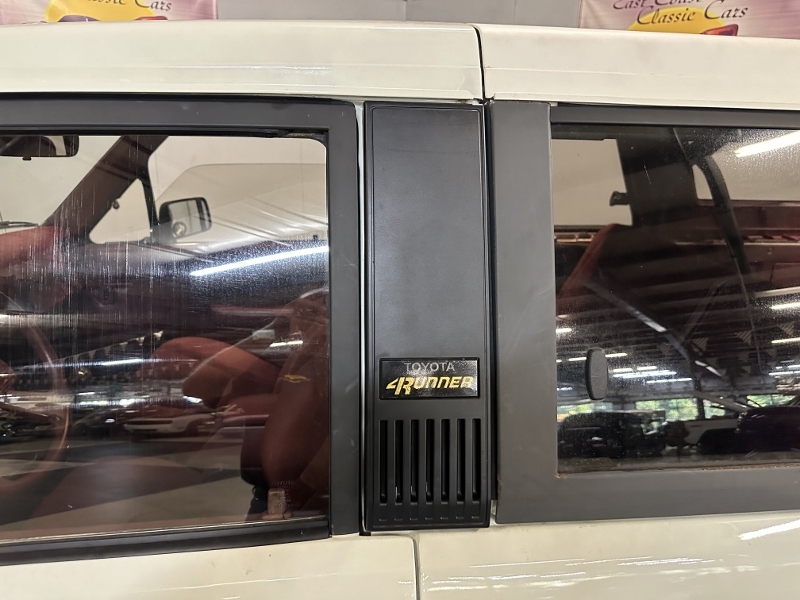 1987 Toyota 4 Runner 16